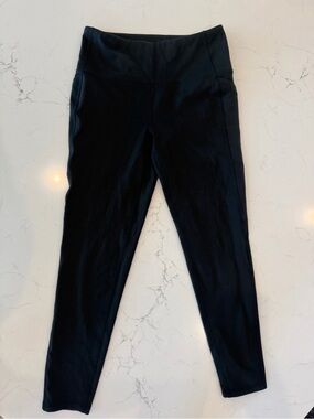 Momentum High Rise 7/8 Tight Leggings ( NEVER BEEN WORN)